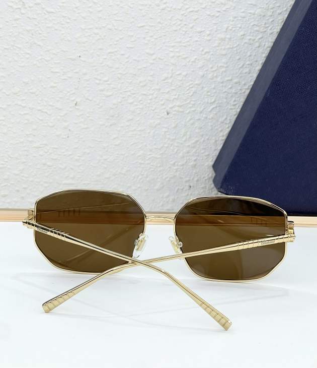 Picture of Chopard Sunglasses _SKUfw77096108fw